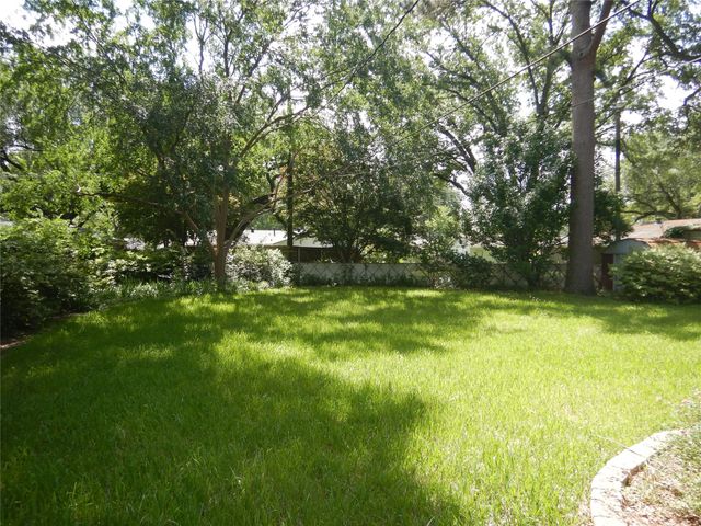 2049 River Road, Shreveport, LA 71105