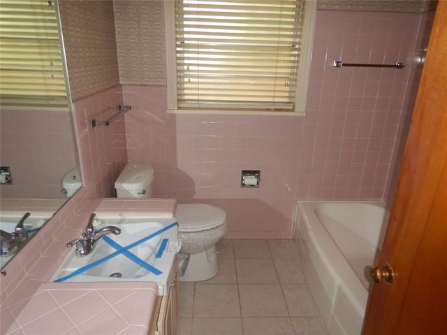 2049 River Road, Shreveport, LA 71105