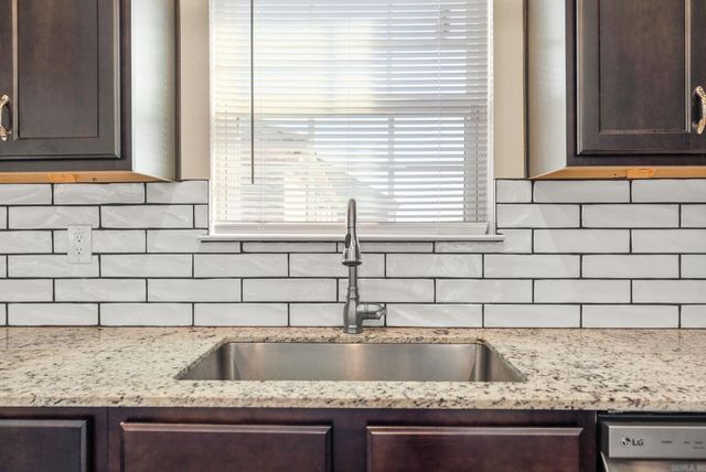 14 Clover Ridge Drive, Vilonia, AR 72173