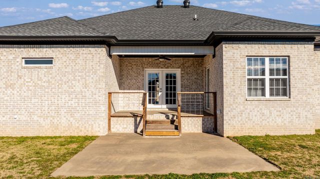 14 Clover Ridge Drive, Vilonia, AR 72173