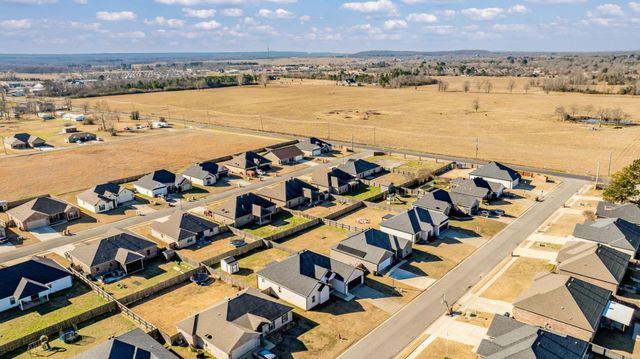 14 Clover Ridge Drive, Vilonia, AR 72173