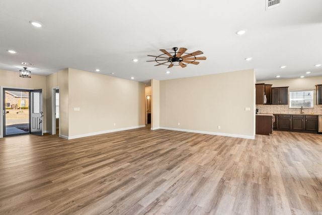 14 Clover Ridge Drive, Vilonia, AR 72173