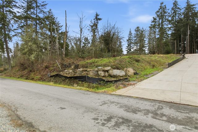 12120 S Clear Lake Road E, Eatonville, WA 98328