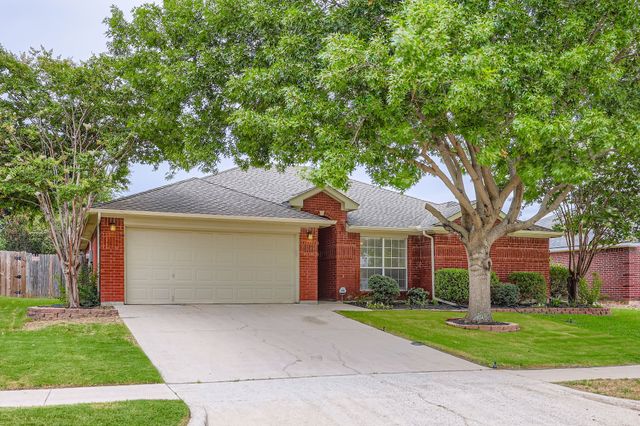 2204 Savannah Drive, Mansfield, TX 76063