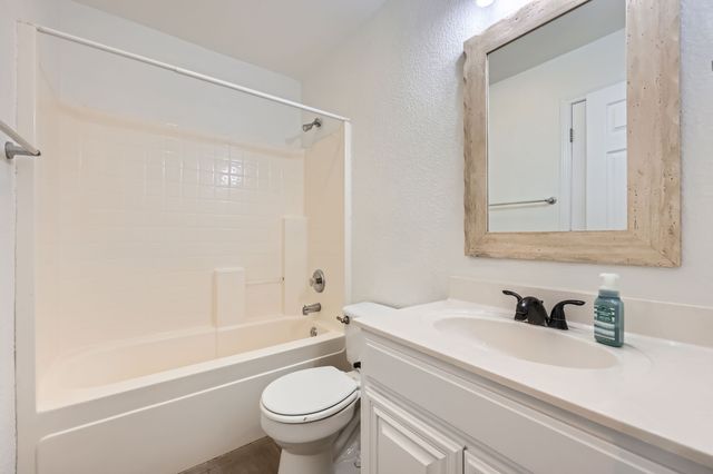 2204 Savannah Drive, Mansfield, TX 76063