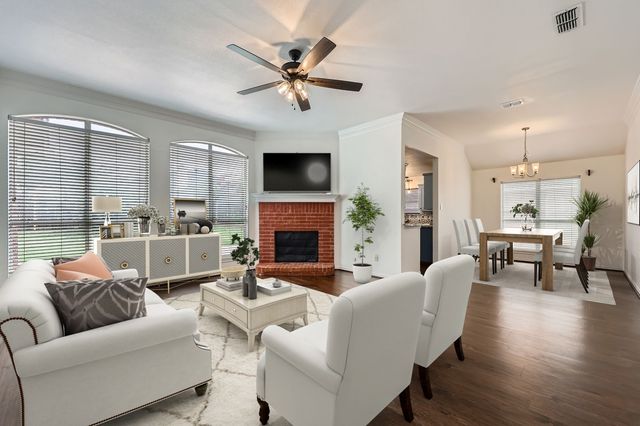 2204 Savannah Drive, Mansfield, TX 76063