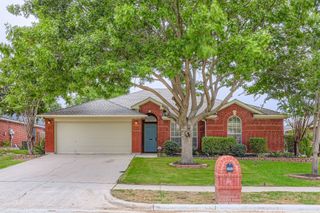 2204 Savannah Drive, Mansfield, TX 76063