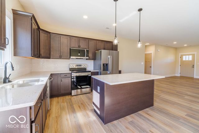 104 Pin Oak Road, Spencer, IN 47460