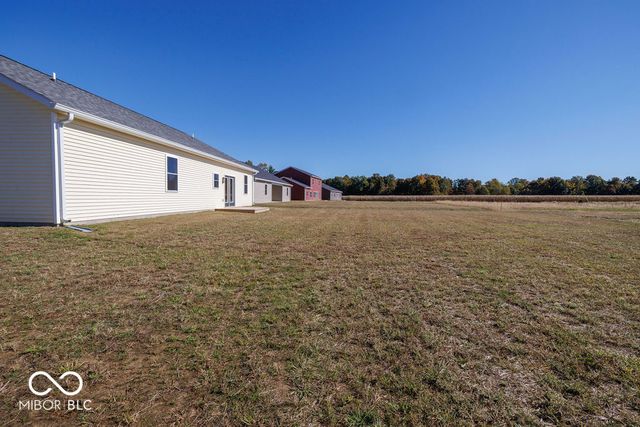 104 Pin Oak Road, Spencer, IN 47460