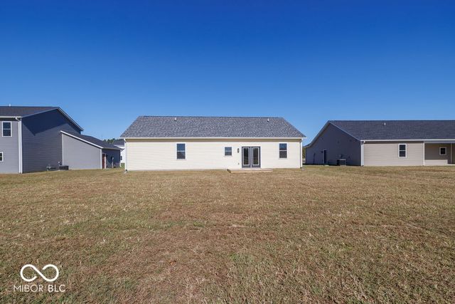 104 Pin Oak Road, Spencer, IN 47460