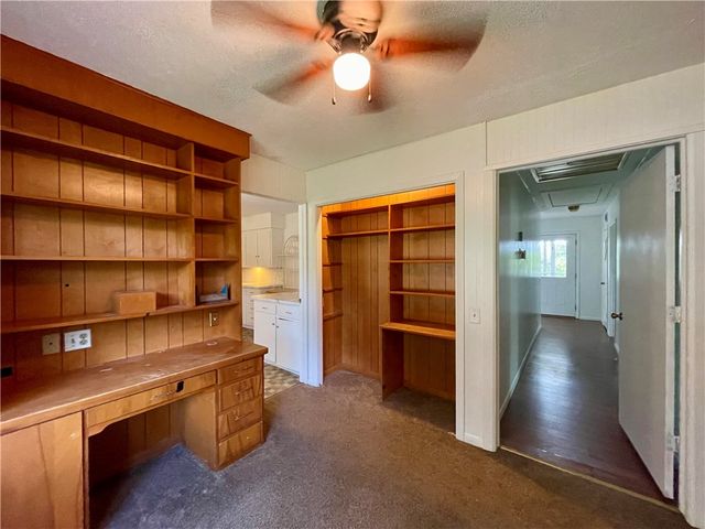 601 Parrott Drive, Huntsville, AR 72740