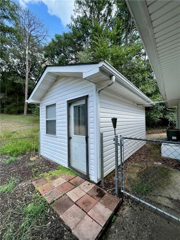 601 Parrott Drive, Huntsville, AR 72740