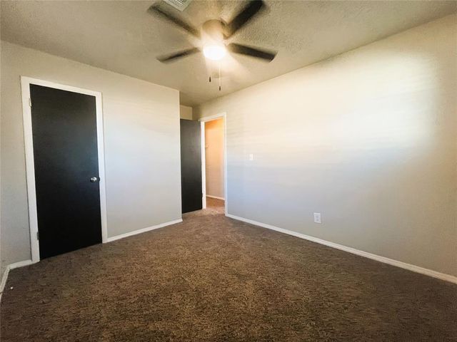 821 Arnold Avenue, Moore, OK 73160