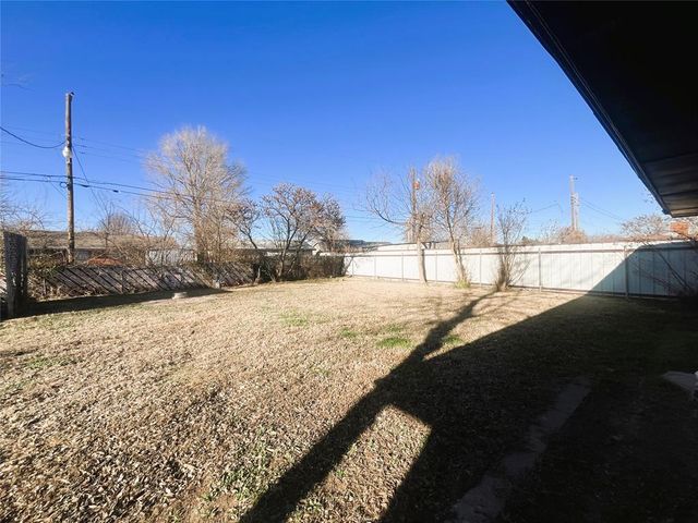 821 Arnold Avenue, Moore, OK 73160