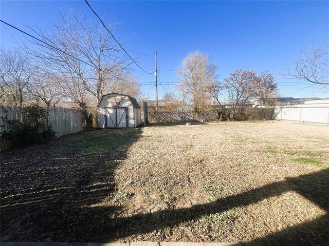 821 Arnold Avenue, Moore, OK 73160