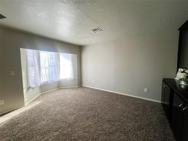 821 Arnold Avenue, Moore, OK 73160