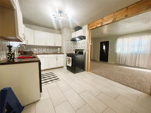 821 Arnold Avenue, Moore, OK 73160