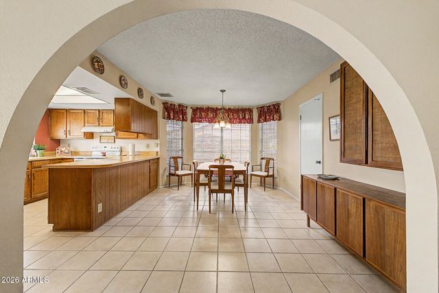 1327 W STOTTLER Drive, Chandler, AZ 85224