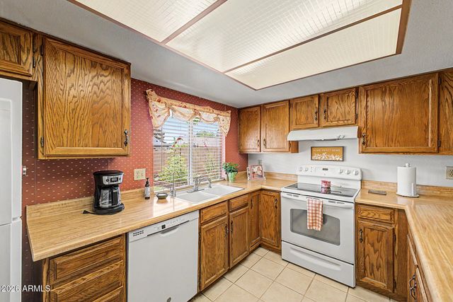 1327 W STOTTLER Drive, Chandler, AZ 85224