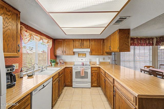 1327 W STOTTLER Drive, Chandler, AZ 85224