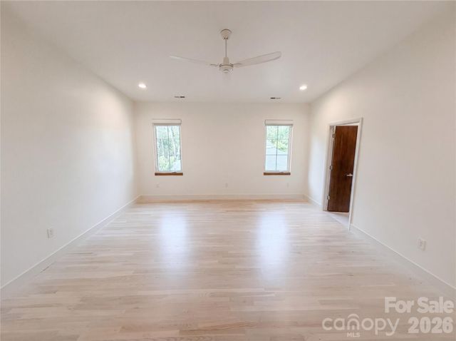 1609 Richland Drive, Charlotte, NC 28205