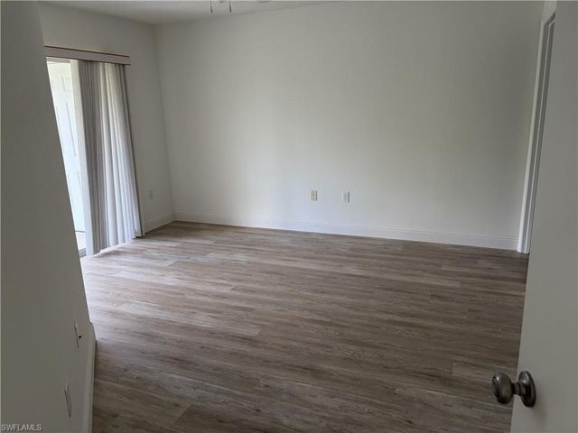 481 Quail Forest BLVD B207, Naples, FL 34105