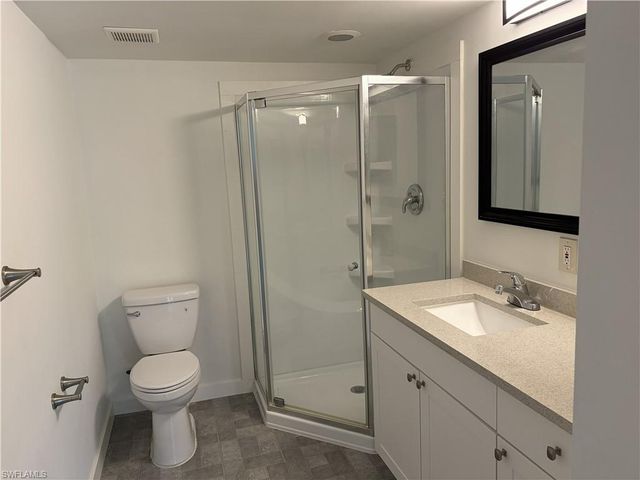 481 Quail Forest BLVD B207, Naples, FL 34105