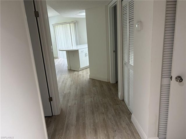 481 Quail Forest BLVD B207, Naples, FL 34105