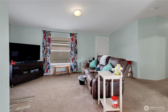 8511 144th Avenue E, Puyallup, WA 98372