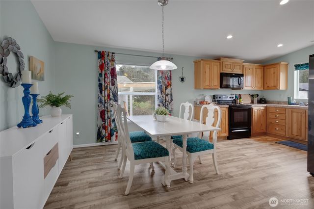 8511 144th Avenue E, Puyallup, WA 98372