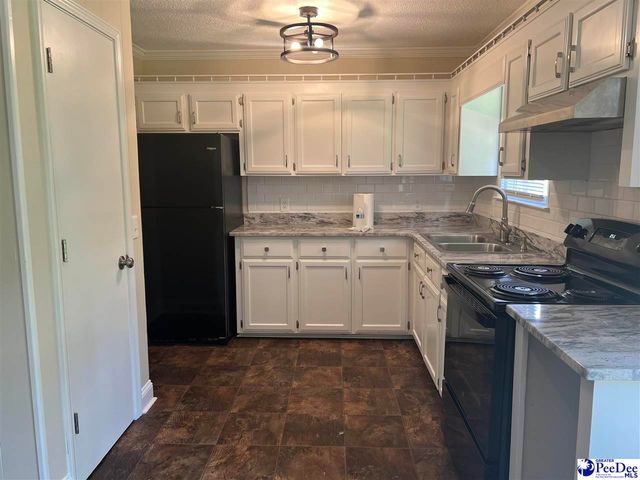 811 E Scarlett ln, Florence, SC 29505