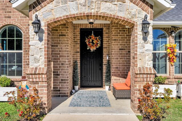 300 W Bell Street, Everman, TX 76140