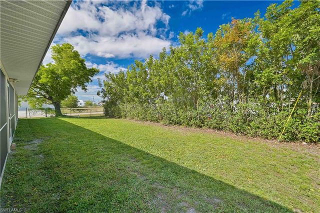 2236 SW 14th PL, Cape Coral, FL 33991