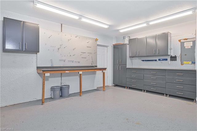 2236 SW 14th PL, Cape Coral, FL 33991