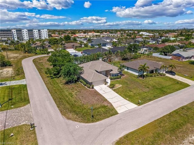 2236 SW 14th PL, Cape Coral, FL 33991