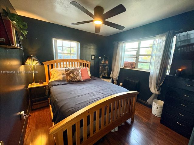 6861 Freedom St, Hollywood, FL 33024