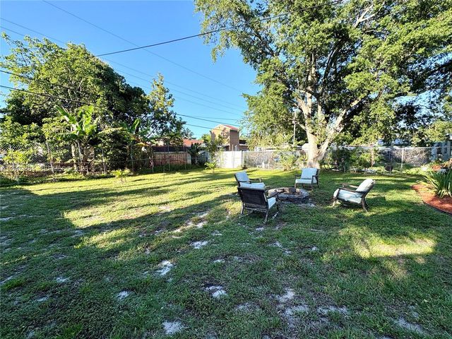 6861 Freedom St, Hollywood, FL 33024