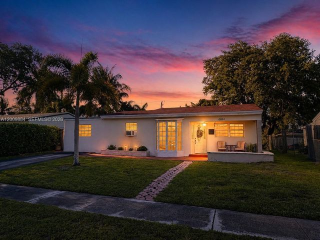 6861 Freedom St, Hollywood, FL 33024