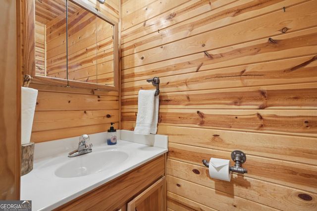 1130 Sutton Road, Hiawassee, GA 30546