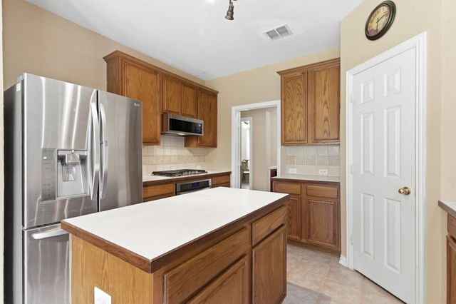 1623 Clarke Springs Drive, Allen, TX 75002