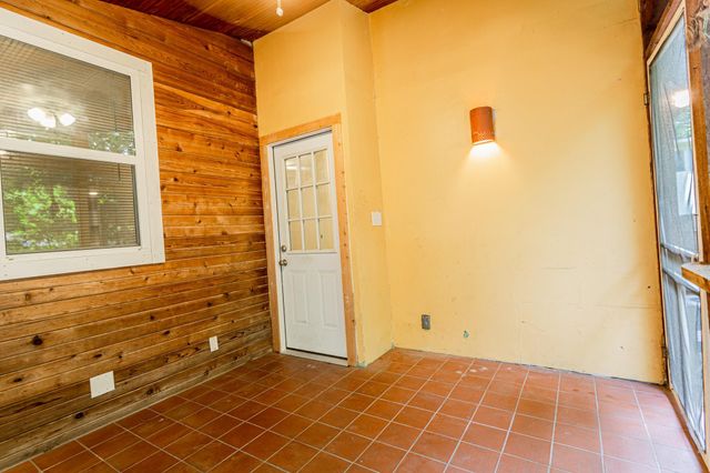 1909 Morrow ST B, Austin, TX 78757