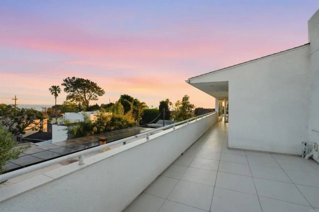 5628 Linda Rosa, La Jolla, CA 92037