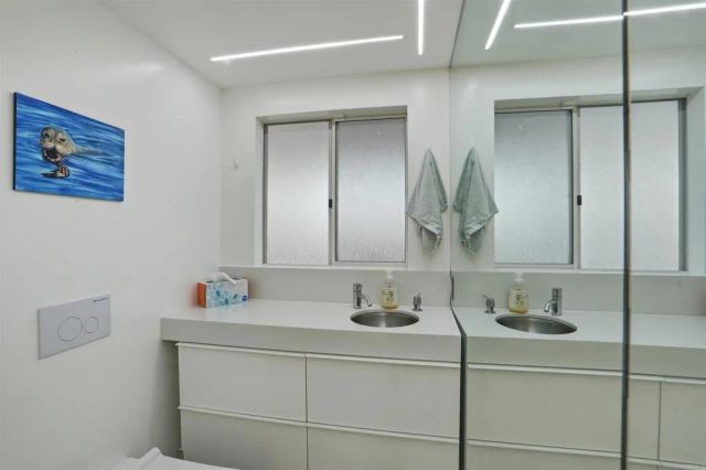 5628 Linda Rosa, La Jolla, CA 92037