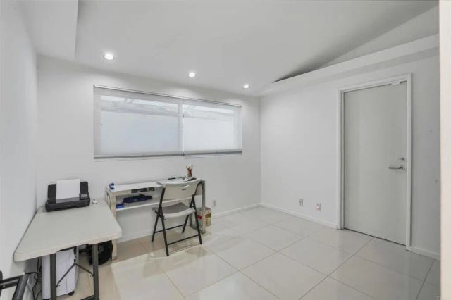 5628 Linda Rosa, La Jolla, CA 92037