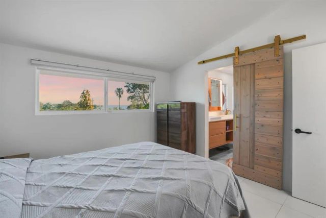 5628 Linda Rosa, La Jolla, CA 92037