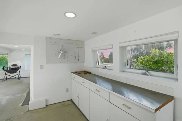 5628 Linda Rosa, La Jolla, CA 92037