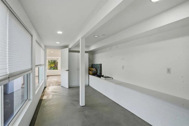 5628 Linda Rosa, La Jolla, CA 92037