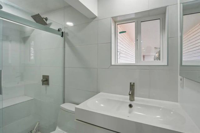 5628 Linda Rosa, La Jolla, CA 92037