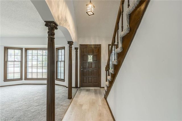 6701 E 127 Street, Grandview, MO 64030