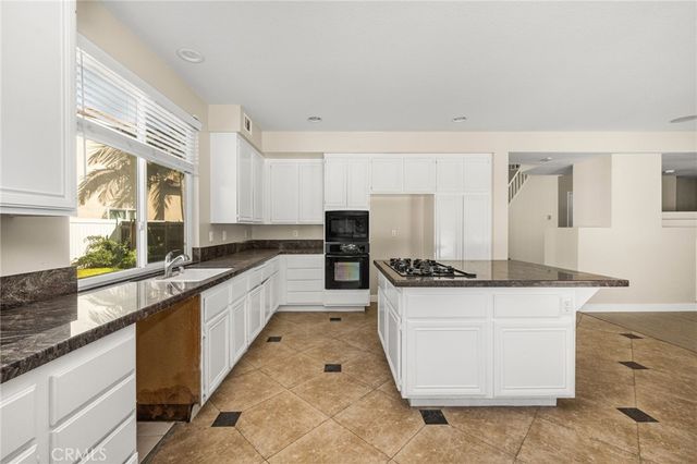 1536 Chestnut, Corona, CA 92881